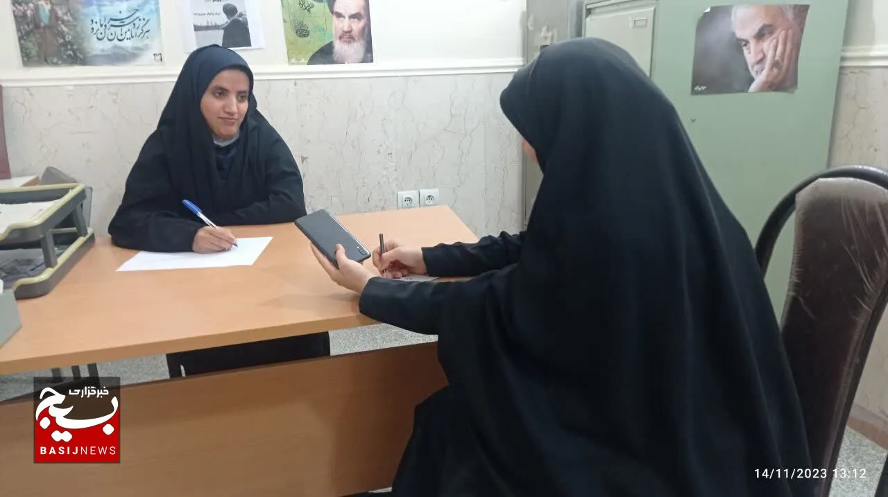 پای صحبت بانوی نخبه و جهادی بسیج در شادگان 