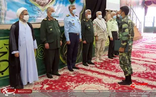 همایش روز سرباز در بوشهر برگزار شد/ تقدیر از خانواده شهدای سرباز و سربازان نمونه بوشهر
