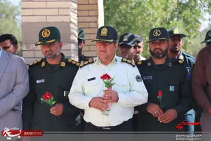 غبارروبی گلزار شهدا بمناسبت هفته فراجا با حضور مسئولین شهرستان فاریاب