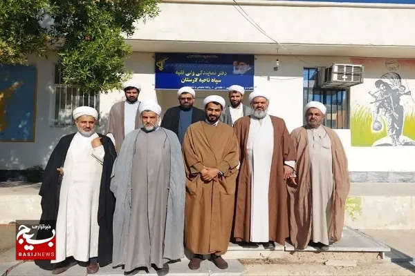 دوازدهمین نشست هم اندیشی روحانیون شاغل در ادارات لارستان برگزار شد