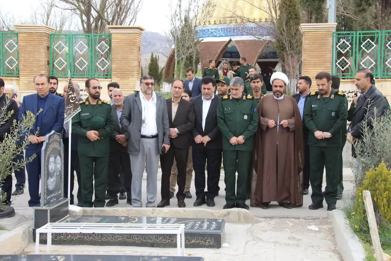 برگزاری آئین تجدید میثاق فرماندهان سپاه ایلام با شهدا