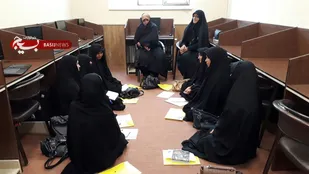 برگزاری دوره توانمندسازی فرماندهان پایگاه های بسیج خواهران شاهرود+ تصاویر