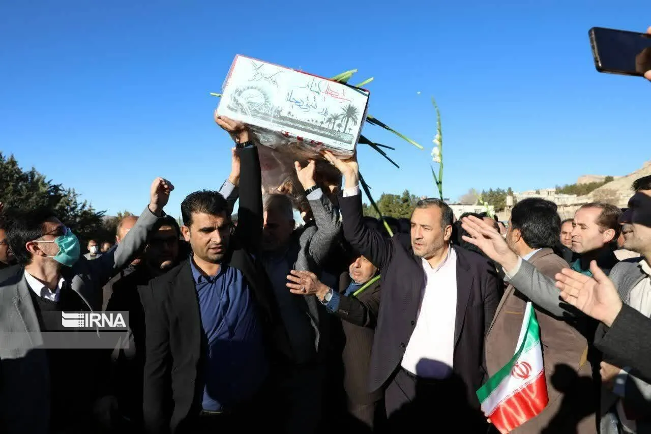 تقدیر و تشکراستاندار ایلام از حضور باشکوه مردم شهیدپرور استان در مراسم تشییع شهدای گمنام در استان