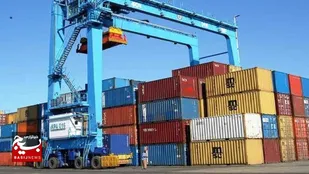 کالاهای رسوبی در بنادر خوزستان باید فوری تعیین تکلیف شوند