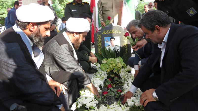 افتتاح المان  گلزار شهید مصطفی پویانفر در دلوار