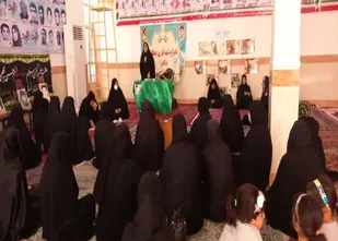 برگزاری دو مراسم یادواره شهدای زن محلات و برنامه ی دورهمی مادران وهمسران شهدا و مادران امروزی