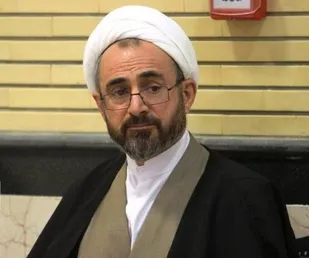انقلاب اسلامی زمینه تربیت نسل انقلابی و متعهد را فراهم کرده است