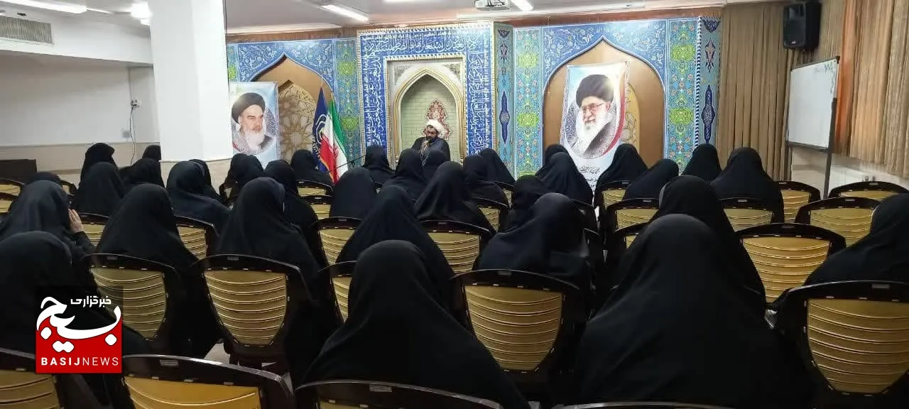 بسیجیان تبیین اهمیت «حضور حداکثری» در جامعه را دستور کار قرار دهند