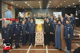 پوستر سرود &laquo;آیینه خورشید&raquo; در ستاد نیروی هوایی ارتش رونمایی شد