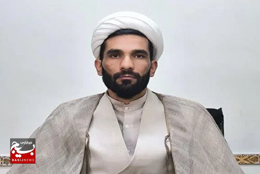 معنویت مهمترین عامل ماندگاری و پیش برندگی سپاه و بسیج