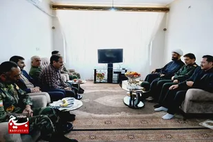 آزادگان سرمشق صلابت و استقامت ملت ایران هستند
