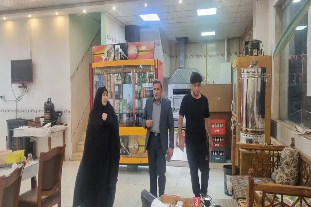 نظارت شبانه تعزیرات حکومتی همدان بر مسیر زائران اربعین حسینی