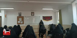 تبیین مبانی ولایت فقیه برای نوجوانان بسیجی قمی