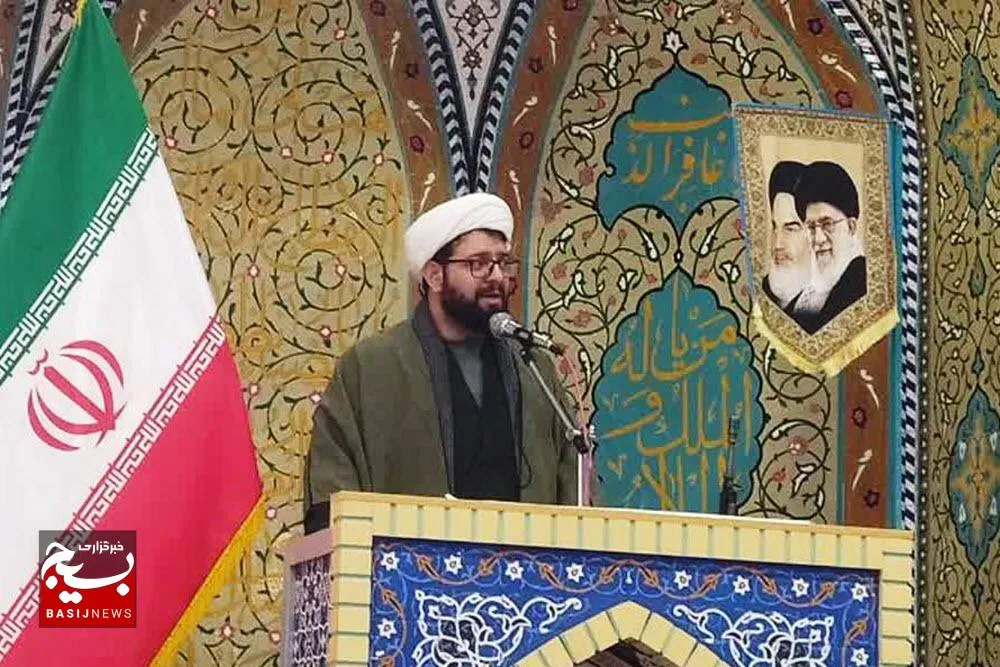 پاسداران در شرایط سختی امید ملت و کشور هستند