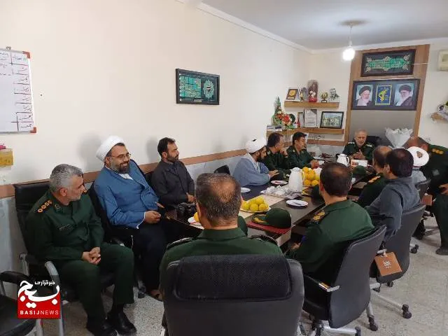 دیدار فرماندهان یگان‌های سپاه مستقر در شهرستان با فرمانده سپاه ناحیه دشتستان