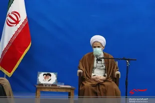 باید کارشکنی های عناصر خودفروخته داخلی را برای مردم تبیین کرد