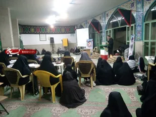جلسه روشنگری با موضوع دفاع مقدس
