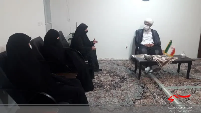 دیدار اعضای پایگاه حضرت زینب (س) با امام جمعه پردیسان