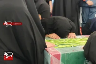 مراسم معنوي وداع با شهيد گمنام در نمازخاته مجموعه آموزشي دانشگاه علوم پزشكي زابل