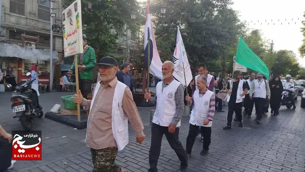 اعزام کاروان پیاده مرقد امام خمینی( ره)