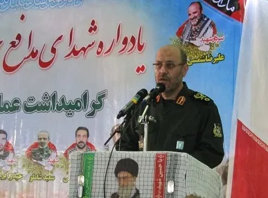 تقویت دفاعی و توان موشکی را با قدرت ادامه می‌دهیم