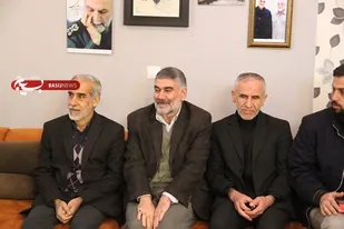 دیدار سردار یزدانی و سردار آذرنوش با خانواده سردار شهید حسین همدانی