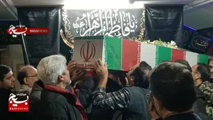 مراسم بدرقه پیکر شهید گمنام در شرکت شهرک&zwnj;های صنعتی استان خراسان رضوی برگزار شد