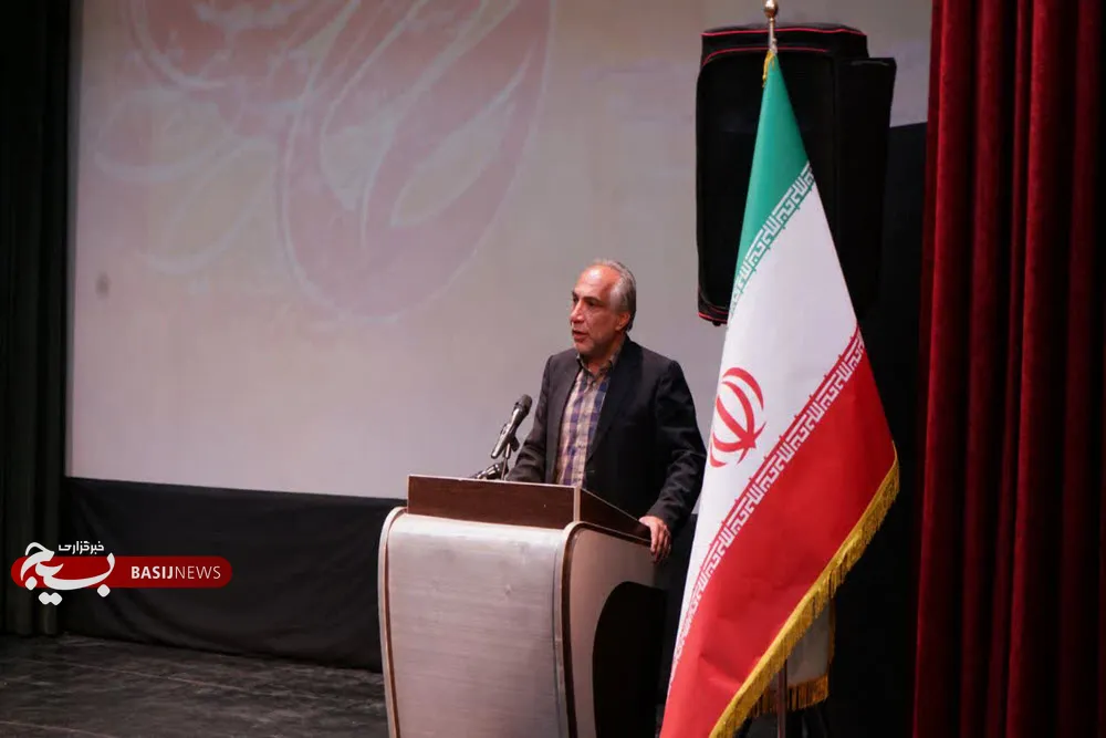 معاون امور فرهنگی و رسانهای ادارهکل فرهنگ و ارشاد اسلامی استان همدان معاون امور فرهنگی و رسانهای ادارهکل فرهنگ و ارشاد اسلامی استان همدان