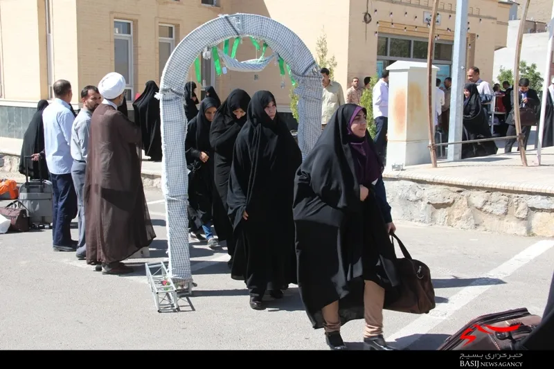 اعزام مربیان بسیجی به مشهد مقدس