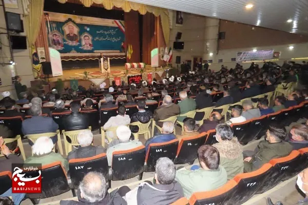 پیشمرگان کرد مسلمان یکی از بزرگترین پشتیبان‌های انقلاب هستند