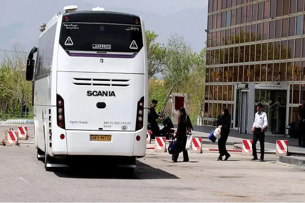 استقبال گسترده مسافران همدان از خدمات غیرحضوری/ صدور بلیت اینترنتی برای ۲۶۵ هزار مسافر برون‌شهری