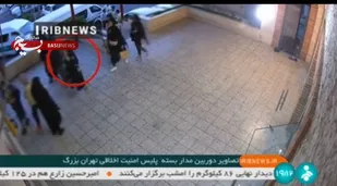 تصاویر دوربین مداربسته پلیس امنیت اخلاقی تهران بزرگ از لحظه وقوع حادثه برای مهسا امینی