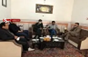 دیدار با دو خانواده شهید در زاهدان