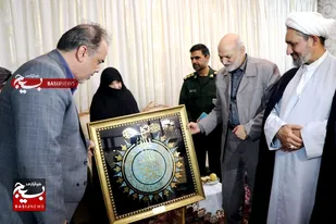 دیدار سردار غیاثی با خانواده شهید محمود کاوه + (عکس و فیلم)
