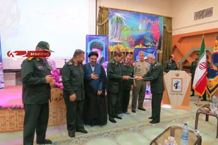 مراسم تقدیر از پیشکسوتان گردان توپخانه لشکر 14 امام حسین (علیه السلام) برگزار شد + تصاویر