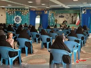 نشست سیاسی تبیین سخنان رهبر انقلاب
