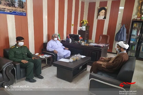 دیدار مسئول دفتر نمایندگی، ولی فقیه سپاه شهرستان خاش با رییس اتاق اصناف