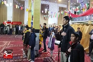 برگزاری جشن انقلاب به همت پایگاه مقاومت امام حسین(ع) همدان