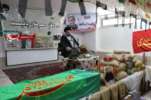 دفاع مقدس الگوی کادر درمان برای خدمت به مردم