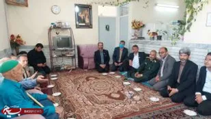 دیدار مسئولان با خانواده دارای 4 معلول در بردسکن