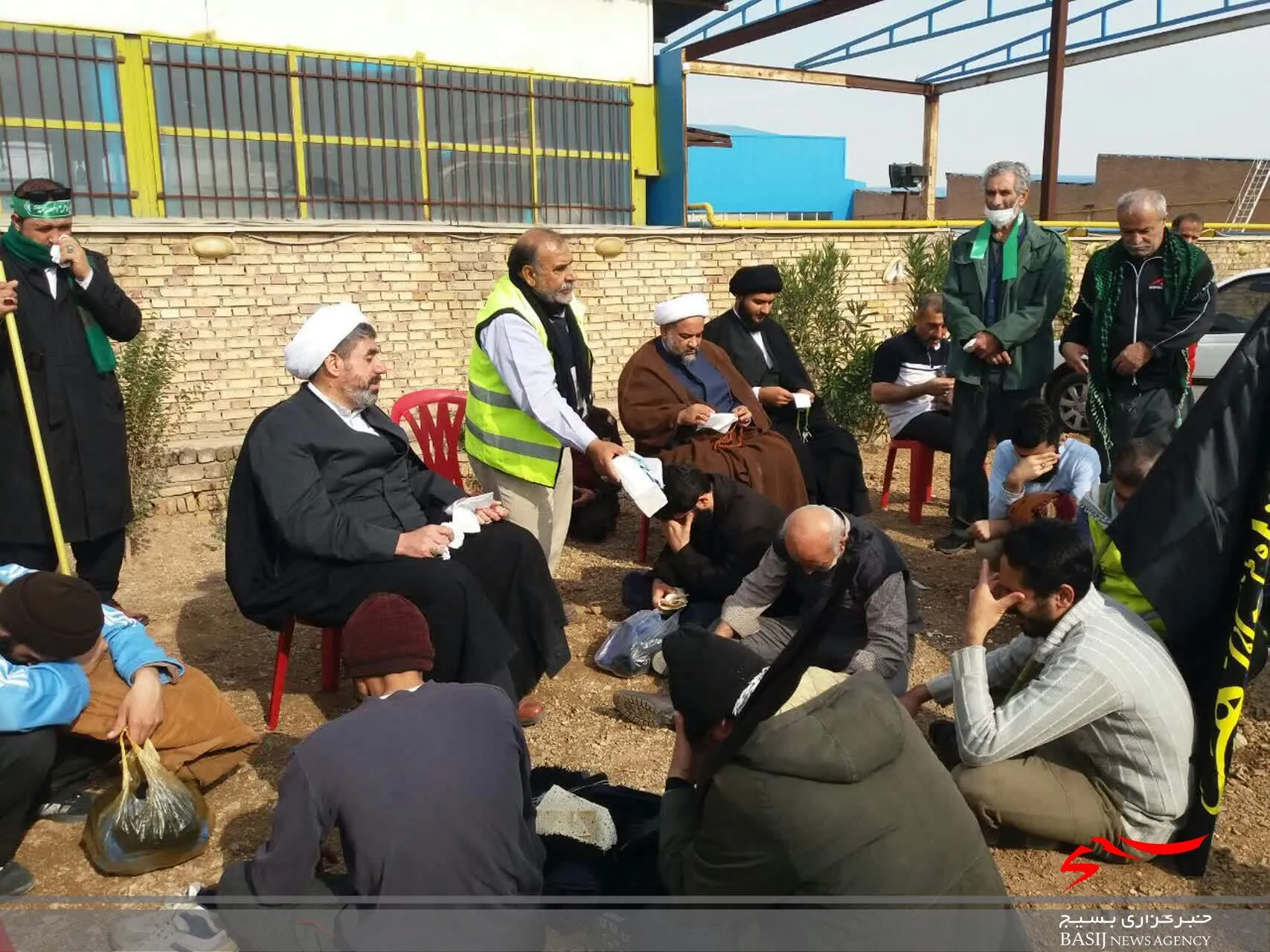 مراسم پیاده روی زائران ساوجی از ساوه به قم