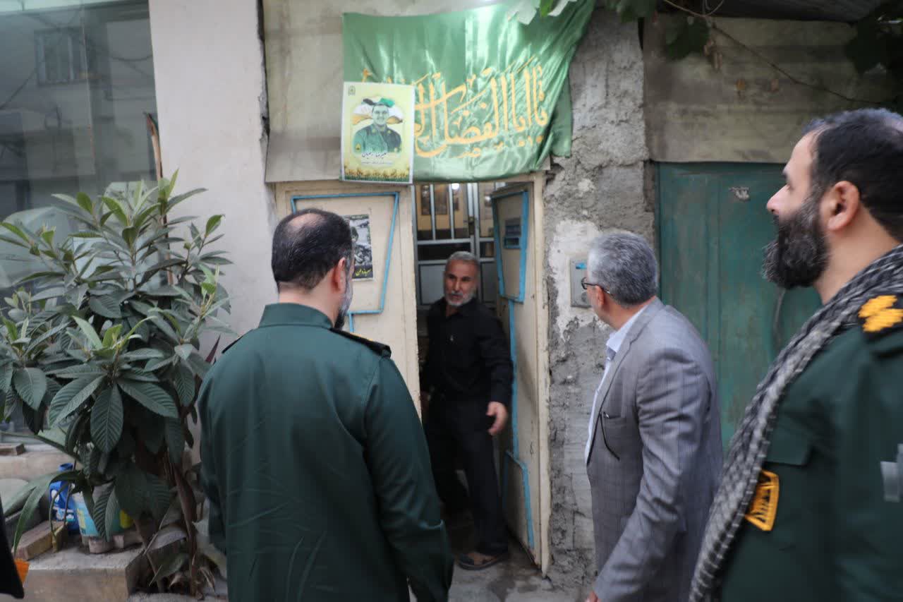 شهادت، افتخاری است که خداوند نصیب بندگان برگزیدهاش میکند شهادت، افتخاری است که خداوند نصیب بندگان برگزیدهاش میکند