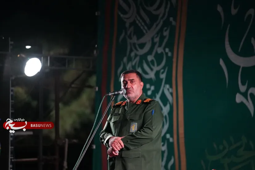 مردم، دلیل استقامت رزمندگان در خط مقدم