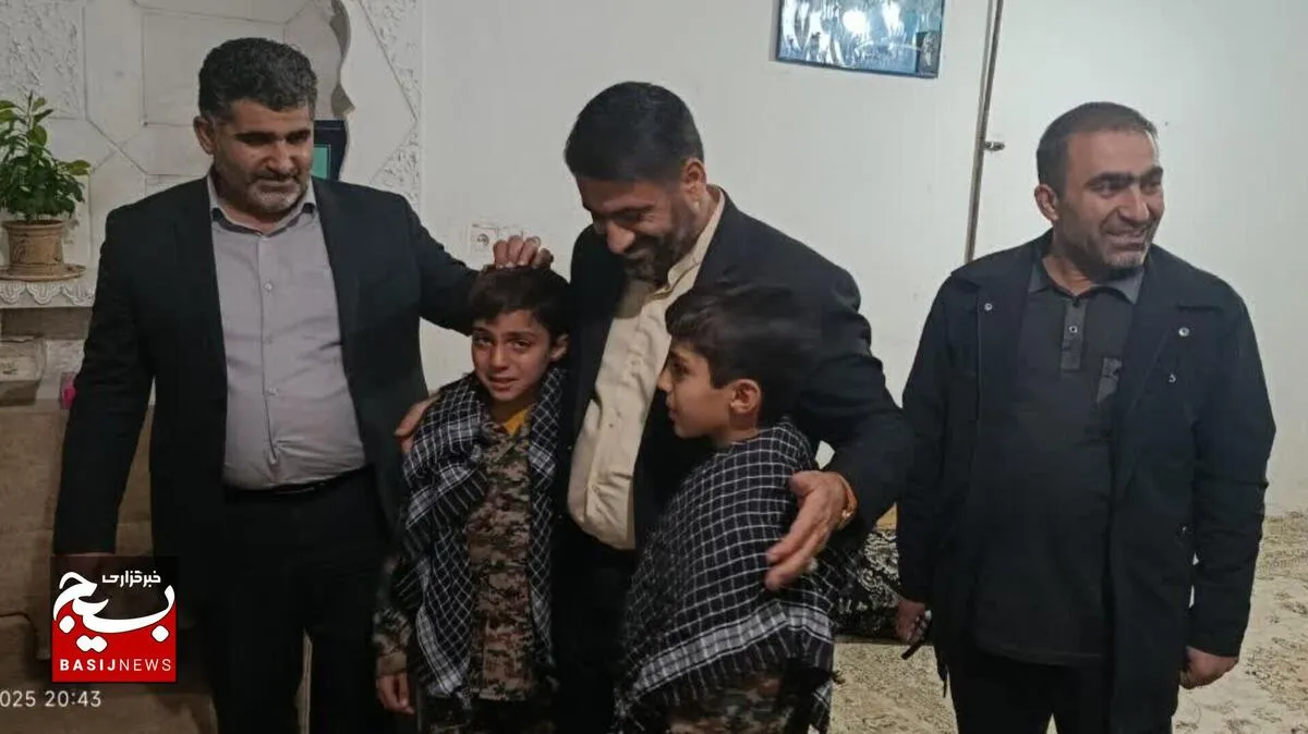 دیدار صمیمی فرمانده سپاه لرستان با نوگلان حسینی در چگنی
