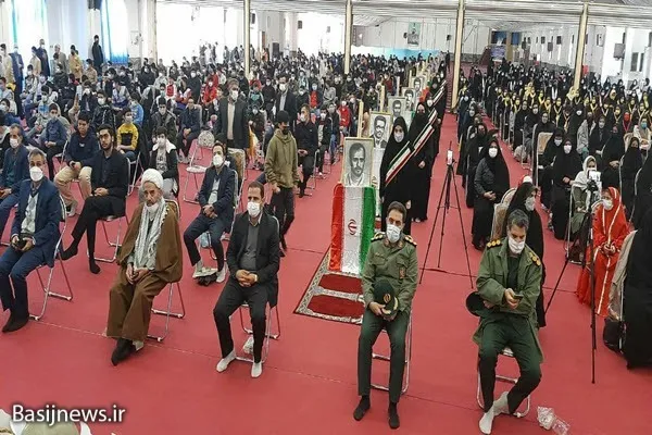ما در قبال خون شهدا وظیفه سنگینی داریم