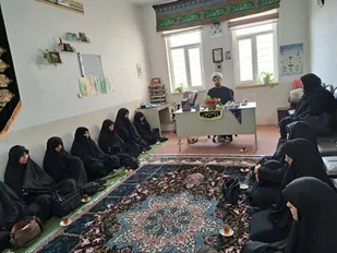 تربیت صحیح فرزند با الگوبرداری از حماسه سازان کربلا صورت می گیرد