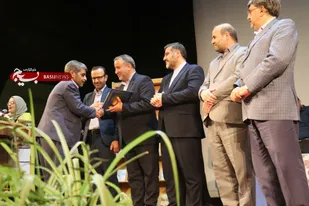 تجلیل از ۲۰ برگزیده دوسالانه کتاب استان سمنان در شاهرود+ تصاویر