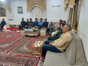 به همت گردان117امام حسین(علیه السلام) دیدار از خانواده شهدا انجام شد