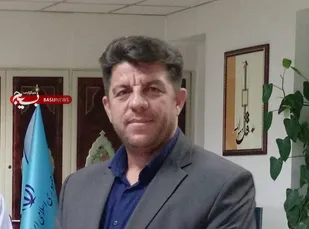 مسئولان با رفع موانع تولید، مانع رخنه دشمن به میان کارگران باشند
