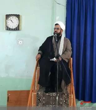 امام راحل در حیات فردی، اجتماعی و سیاسی بهترین الگو است